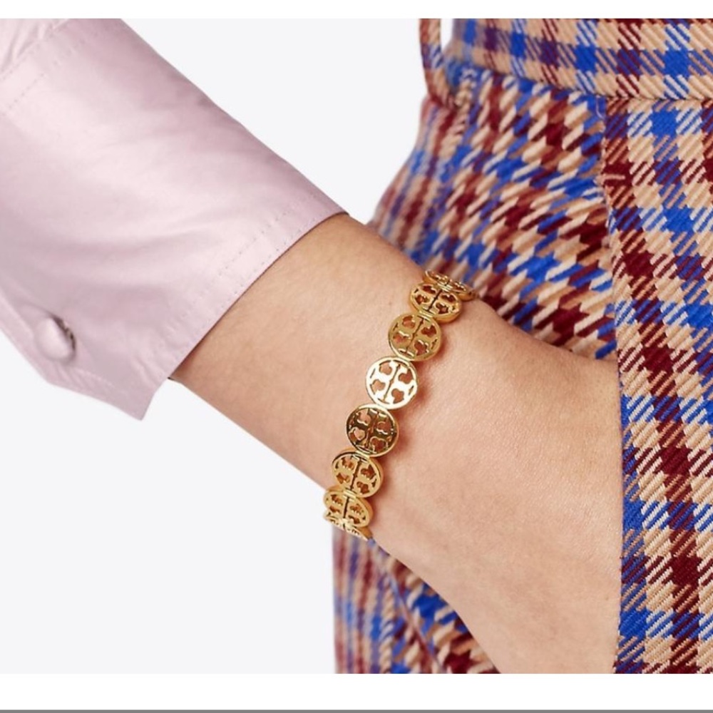 💙💛Tory Burch Adjustable Gold Logo Cuff💙💛